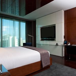 One-Bedroom King Suite